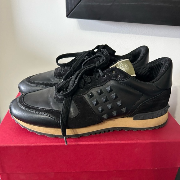 Valentino women’s Sneakers, size 8, 38 Euro. Bought from Holt Renfrew years ago. - Picture 4 of 7